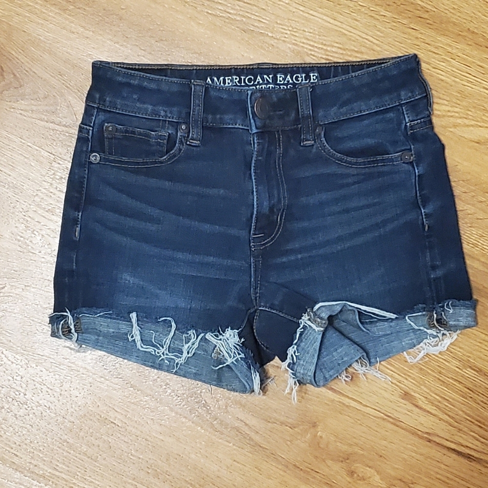 American Eagle hi rise shortie